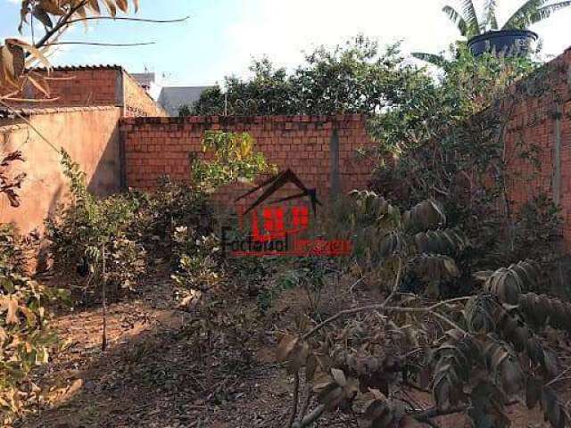 Terreno a venda no bairro santa lúcia em montes claros, mg