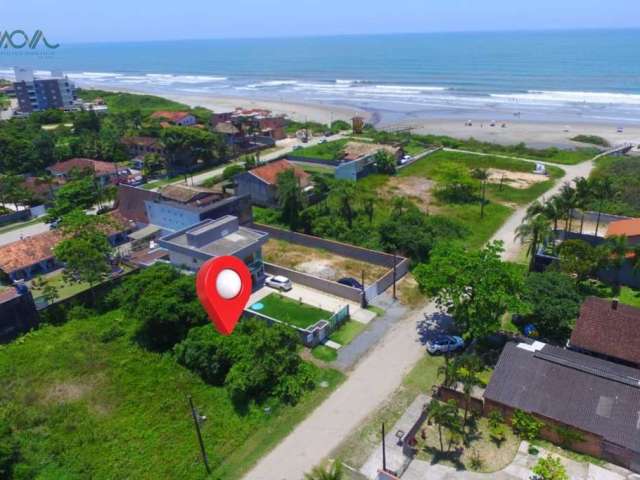 Terreno na quadra do mar, balneário Palmeiras em Itapoá