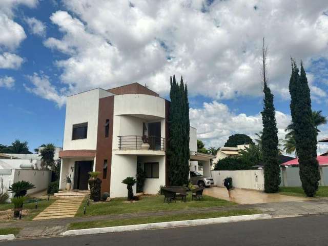 Sobrado para Aluguel / Locação mobiliado 4 suítes no Condomínio Residencial Granville em Goiânia /