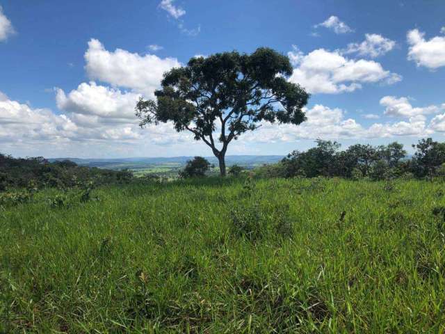 Fazenda / Chácara à venda em  Aragoiânia / GO.