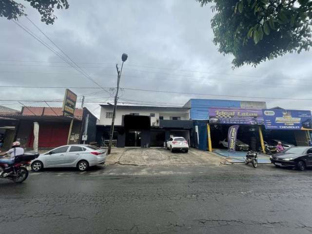 Imóvel Comercial à Venda na Av. General Couto de Magalhães em Goiânia / GO.