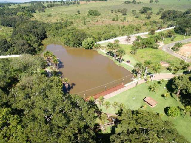 Chácara à Venda no Condomínio Recanto Paraíso em Guapó / GO.