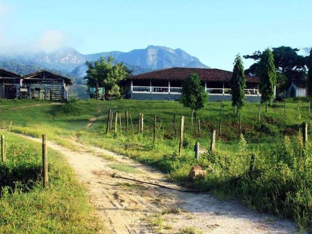 Fazenda à Venda 900.000 m² em Guapimirim / RJ.