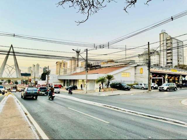 Loja / Sala  Comercial  para Alugar  na Avenida 85 no Setor Bueno em Goiânia / GO.