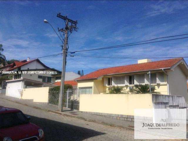 Casa para Venda em Florianópolis, Agronômica, 4 dormitórios, 1 suíte, 5 banheiros, 6 vagas