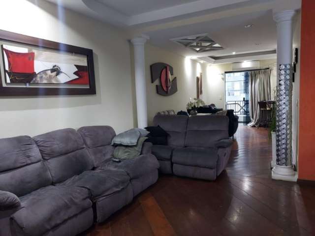 Apartamento COM VARANDA a venda/permuta na Bairro Jardim em Santo André