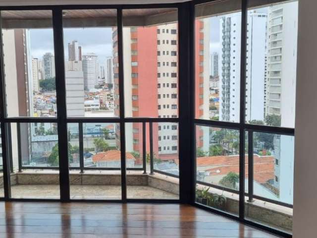 Amplo apartamento a venda  no Jardim Anália Franco/Tatuapé, com 141mts²,  1 por andar com senha no elevador para cada unidade. São: 3 quartos, sendo 1 suíte,  4 banheiros, dependências de empregada ,