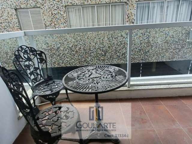 Apartamento padrão com 2 dormitórios no lado praia da Enseada-Guarujá/SP.