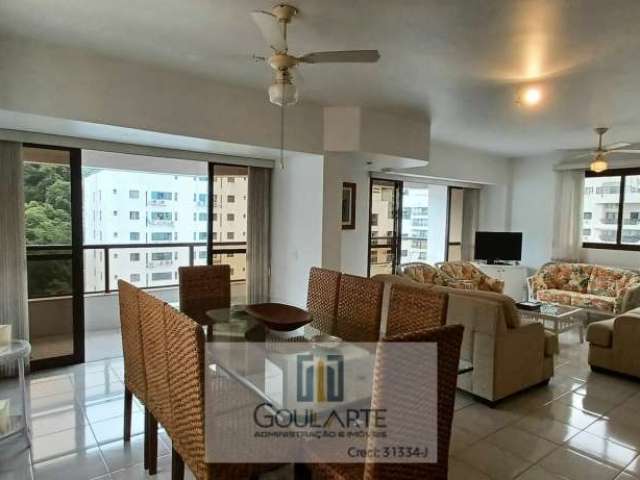 Apartamento alto padrão com 3 suítes + dormitório de serviço e sacada ampla na praia da Pitangueiras-Guarujá/SP.