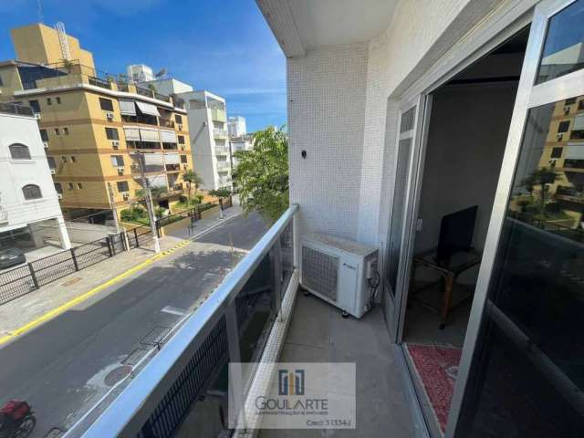 Apartamento padrão com sacada, 3 dormitórios sendo 1 suíte, lado praia na Enseada-Guarujá/SP.