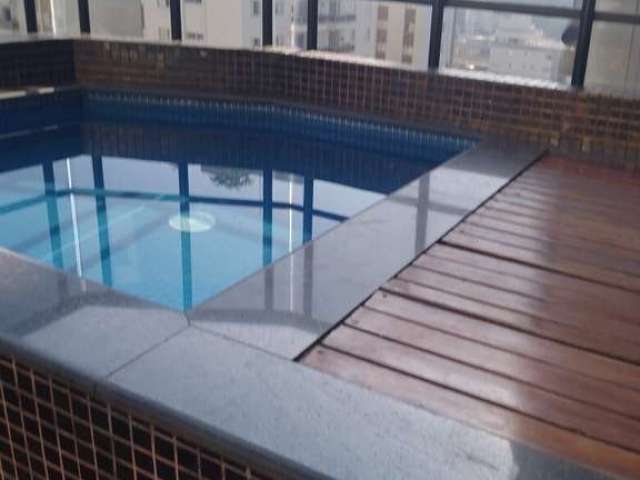 Apartamento duplex com 4 dormitórios sendo 3 suítes climatizadas,  piscina privativa na sacada - praia da Pitangueiras-Guarujá/SP.