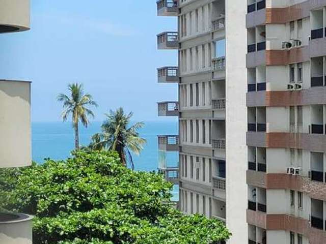 Apartamento alto padrão com 4 dormitórios sendo 1 suíte em praia de Pitangueiras-Guarujá/SP.