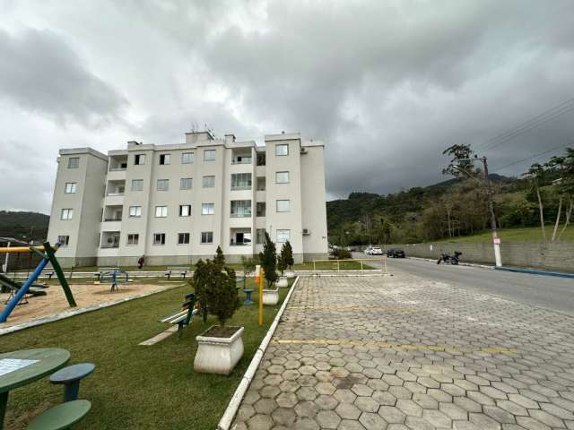 Excelente Apartamento à Venda no Residencial Açores - Bairro Fundos, Biguaçu