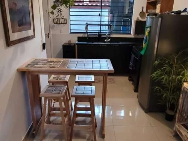 Charmosa Casa Geminada à Venda! Em São José