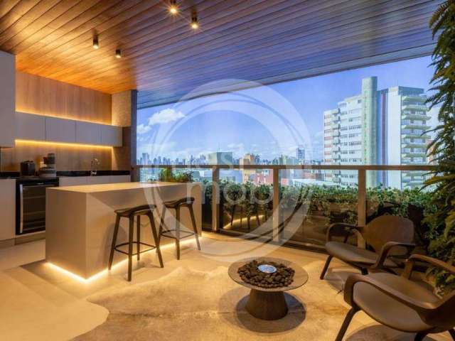 Apartamento com 151 m², 3 suítes à venda no bairro Batel.