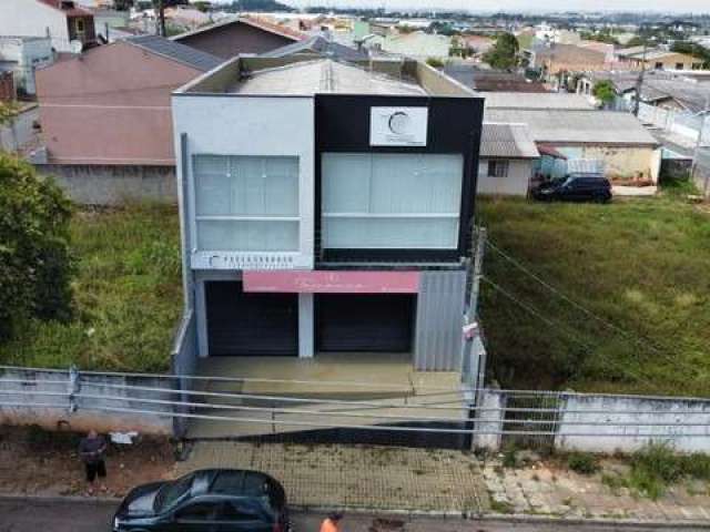 sobrado 2 salas comerciais,   2 banheiros ,  estacionamento para 3 carros na frente,   sala comercial ,216 mts2  de área construída, terreno 8x16,50 =