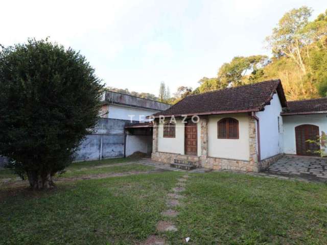 Casa à venda, 2 quartos, 1 suíte, 3 vagas, São Pedro - Teresópolis/RJ