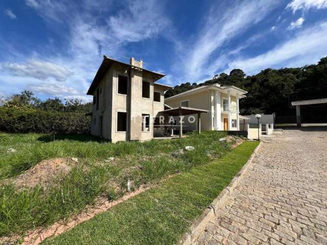 Casa em Condomínio à venda, 4 quartos, 2 suítes, 2 vagas, Albuquerque - Teresópolis/RJ