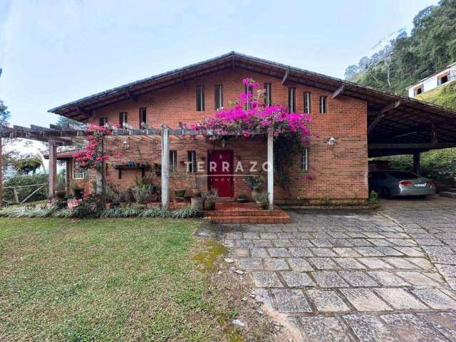 Casa à venda, 6 quartos, 4 suítes, 2 vagas, Parque do Imbui - Teresópolis/RJ