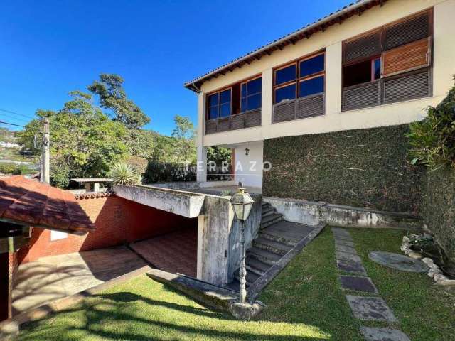 Casa à venda, 6 quartos, 2 suítes, 4 vagas, Bom Retiro - Teresópolis/RJ