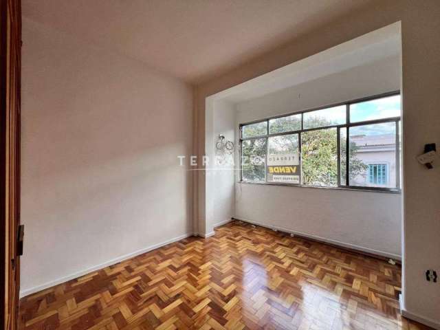 Apartamento à venda, 1 quarto, Várzea - Teresópolis/RJ