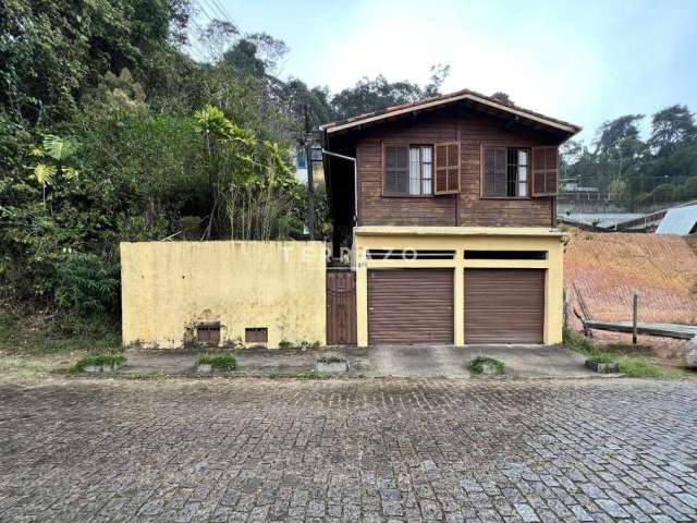 Casa à venda, 5 quartos, 2 vagas, Tijuca - Teresópolis/RJ