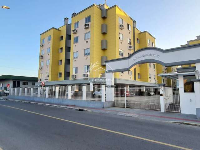 Apartamento à venda no bairro Areias - São José/SC