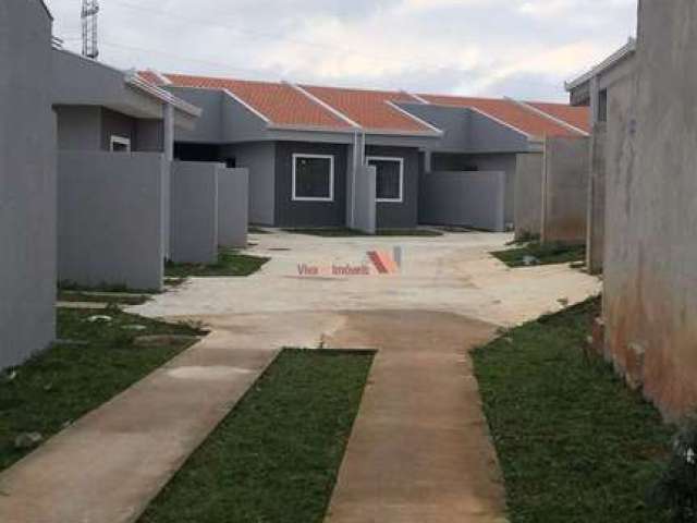 Casa em Condomínio no Bairro Campo do Santana