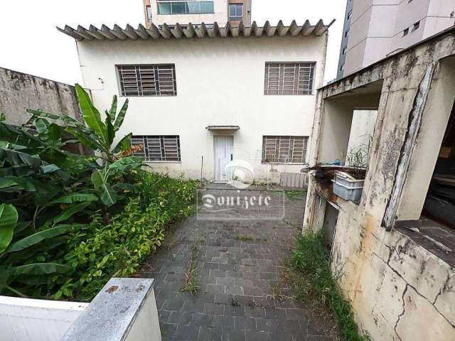 Casa com Terreno de 10x50m no Bairro Jardim em Santo André