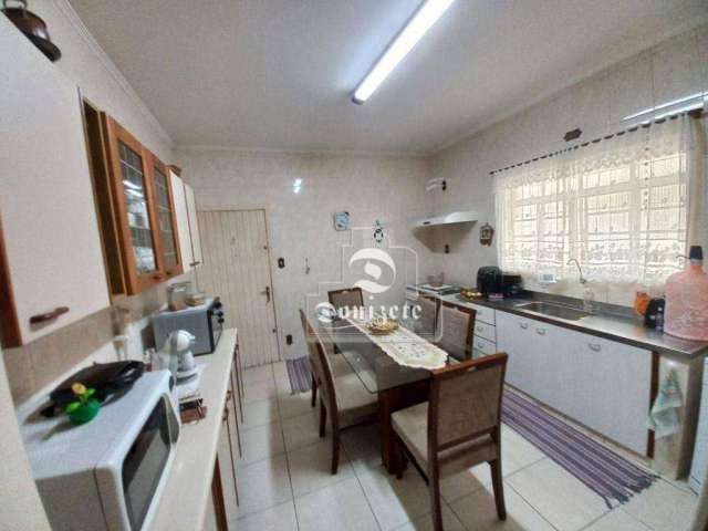Sobrado com 3 dormitórios à venda, 240 m² por R$ 794.900,00 - Vila Homero Thon - Santo André/SP