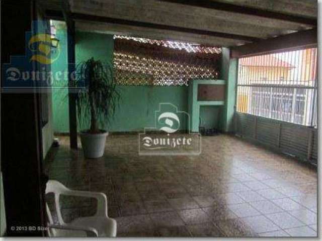 Sobrado com 3 dormitórios à venda, 216 m² por R$ 800.000,01 - Vila Scarpelli - Santo André/SP