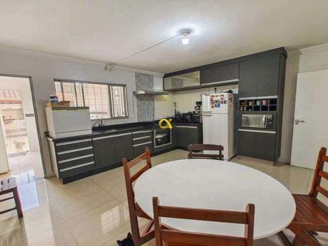 Aproveite!! **Encante-se com esta Charmosa residência a venda no São Jorge, em Piracicaba**