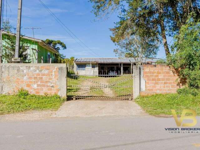 CASA COM 600m2 de terreno