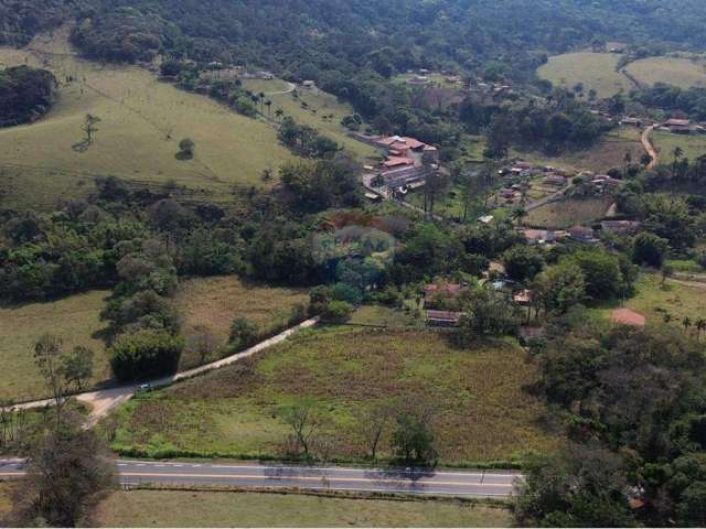 Paraíso à Venda: Linda Chácara em Joanópolis