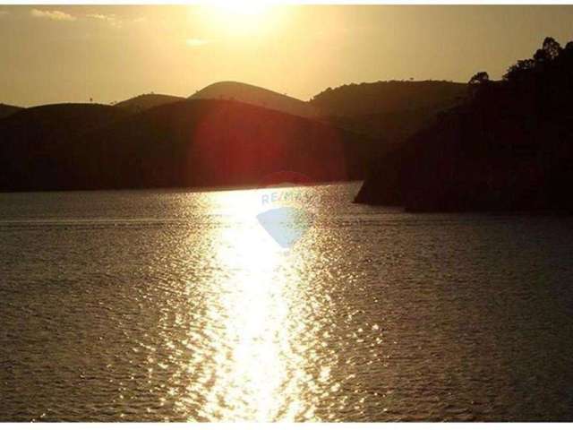 Represa de Bragança Paulista SP, Chácara pé na água.