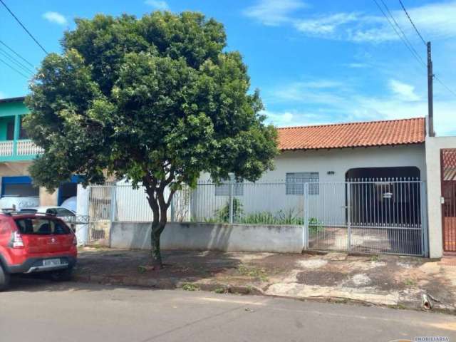 Casa com 2 quartos à venda na Avenida Europa, Parque Residencial João Piza, Londrina por R$ 450.000