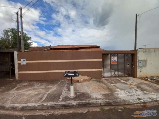 Casa com 2 quartos à venda na Rua Manoel Pereira do Limoeiro, Residencial Abussafe, Londrina por R$ 300.000