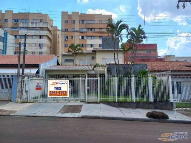 Casa com 3 quartos à venda no Jardim Adriana I