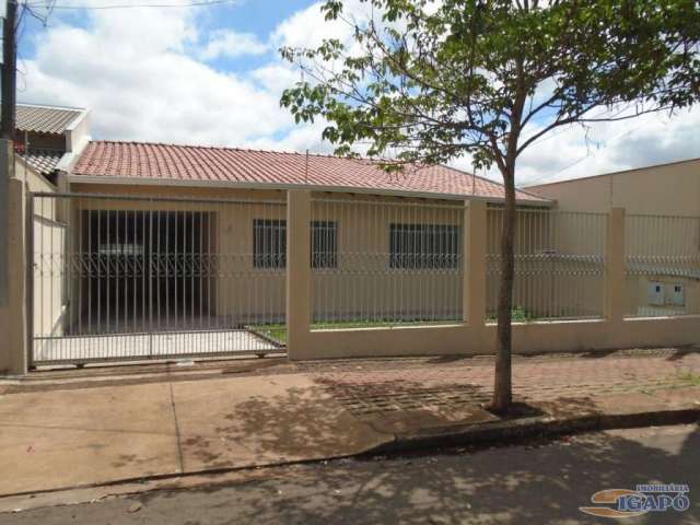 Casa à venda na Rua Veneza, Parque Residencial João Piza, Londrina por R$ 650.000