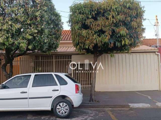 Casa com 2 dormitórios à venda por R$ 350.000,00 - Jardim América - São José do Rio Preto/SP