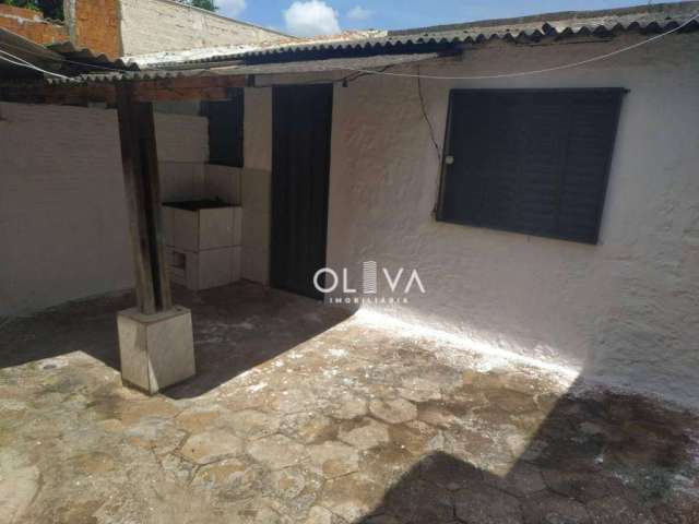 Casa com 1 dormitório para alugar por R$ 578,13/mês - Jardim Santa Catarina - São José do Rio Preto/SP