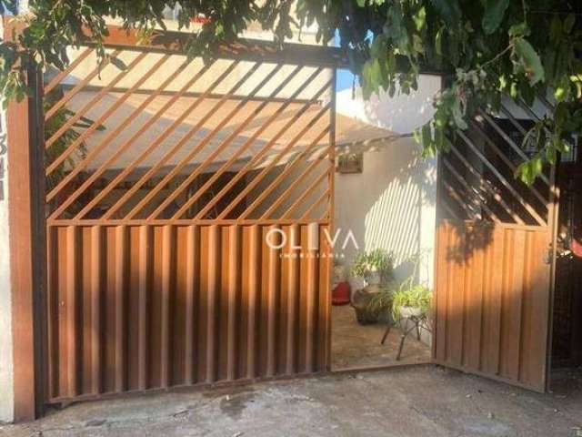 Casa com 2 dormitórios à venda por R$ 350.000 - Vila Toninho - São José do Rio Preto/SP