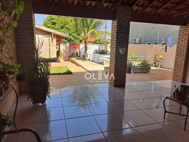 Casa com 3 dormitórios à venda, 200 m² por R$ 450.000 - Jardim Vetorazzo - São José do Rio Preto/SP