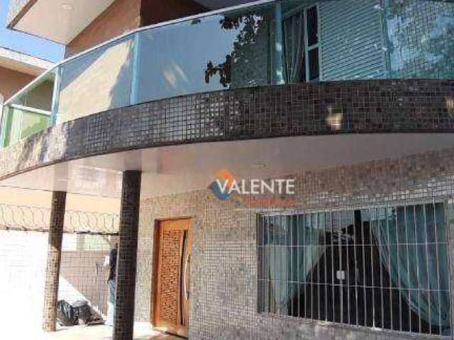 Sobrado com 4 dormitórios à venda, 279 m² por R$ 950.000,00 - Vila São Jorge - São Vicente/SP