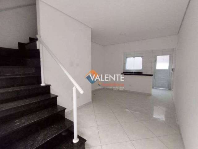 Sobrado com 2 dormitórios à venda, 53 m² por R$ 292.000,00 - Tupi - Praia Grande/SP