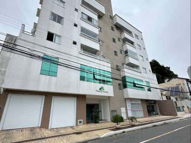 Apartamento a venda no Edifício Padang Padang