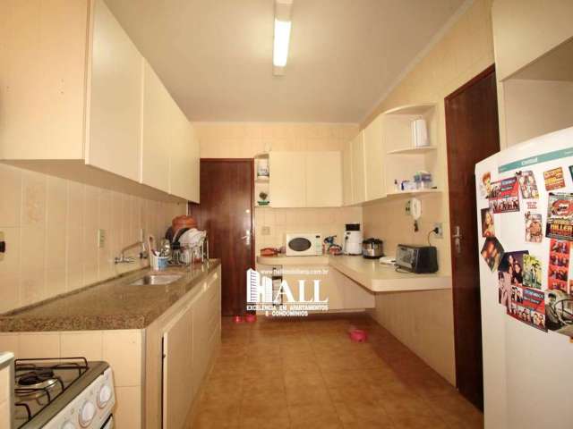 Apartamento com 3 dorms, Parque Industrial, São José do Rio Preto - R$ 290 mil, Cod: 2236