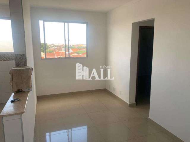 Apartamento com 2 dorms, Centenário da Emancipação, São José do Rio Preto - R$ 165 mil, Cod: 7592