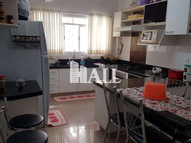 Casa com 3 dorms, Parque das Aroeiras II, São José do Rio Preto - R$ 360 mil, Cod: 7770