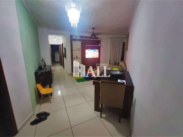 Apartamento com 3 dorms, Jardim Urano, São José do Rio Preto - R$ 289 mil, Cod: 9378